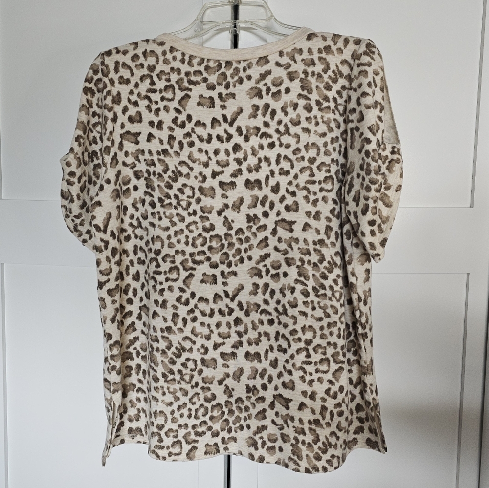 Jodifl leopard print top size L - Picture 3 of 15